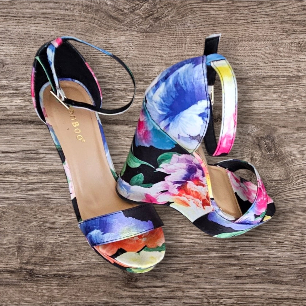 Floral-print Wedge Sandal